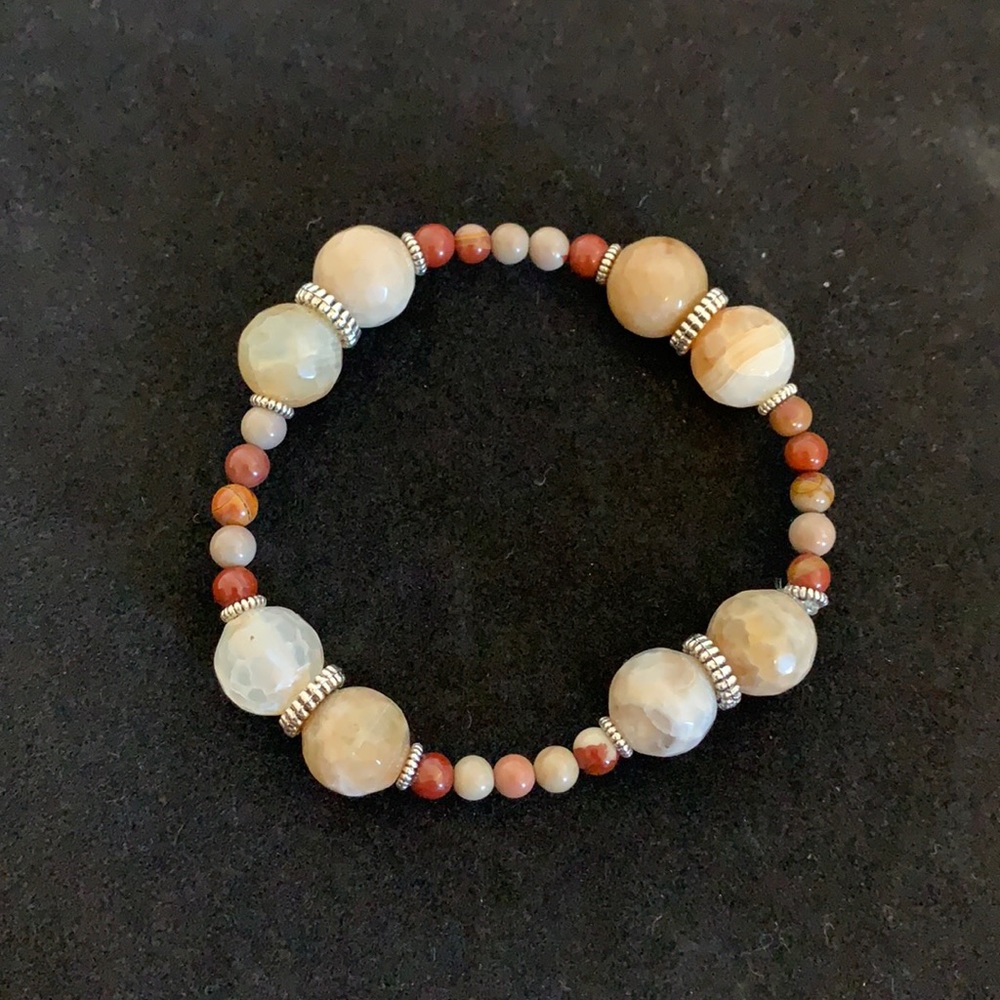 21329 Gray agate bracelet